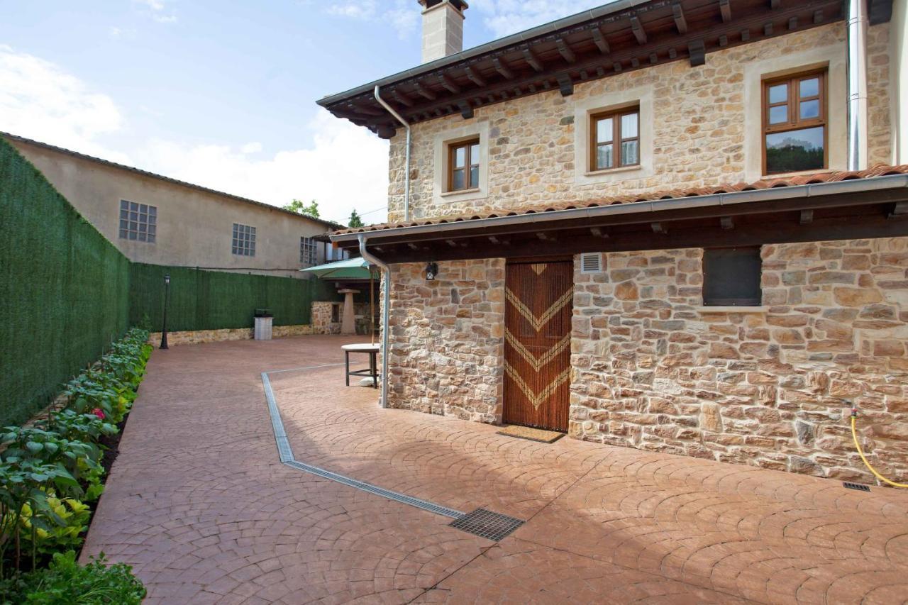 Los Campos Vivienda Vacaional Onís Exterior foto
